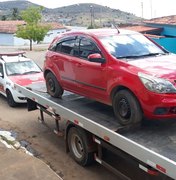 Carro roubado em residência de Arapiraca é abandonado em Coité do Nóia