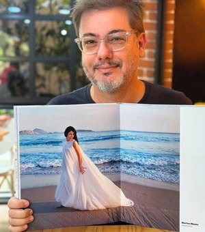 Leo Aversa celebra carreira com livro apresentado por Marisa Monte