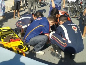 Condutores ficam feridos após acidentes com motos