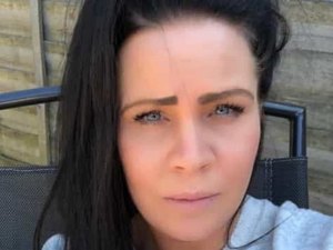 Mulher obcecada por limpezas morre após juntar produtos