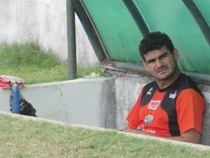 Coruripe perde zagueiro Willames José para jogo contra o São Caetano