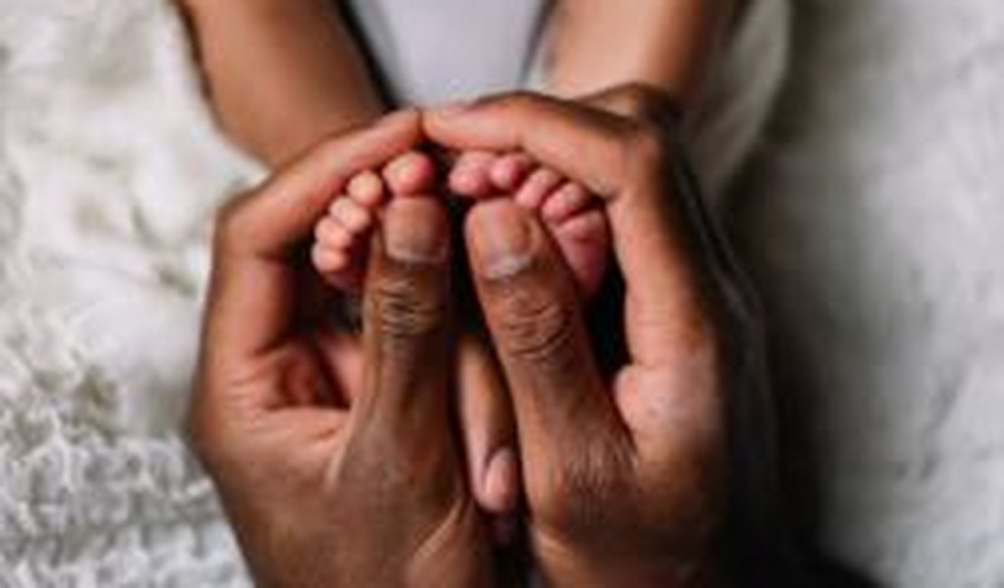 Censo revela que alagoanas pretas tornam-se mães mais cedo do que as brancas