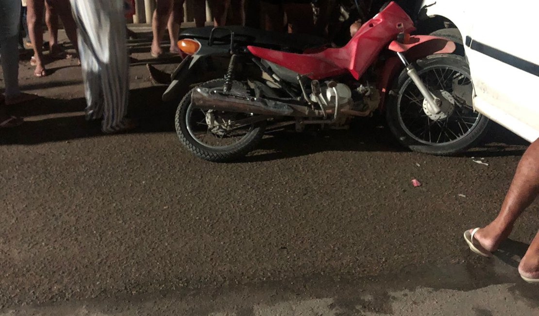 Colisão entre carro e moto deixa homem ferido no município de Porto de Pedras