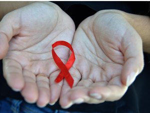 Jovens lideram casos de Aids em Alagoas este ano, aponta Ministério da Saúde
