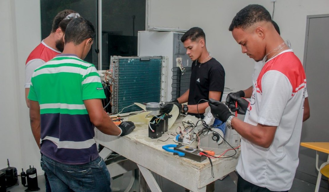 Em Penedo: dois novos cursos profissionalizantes gratuitos iniciam as aulas neste mês