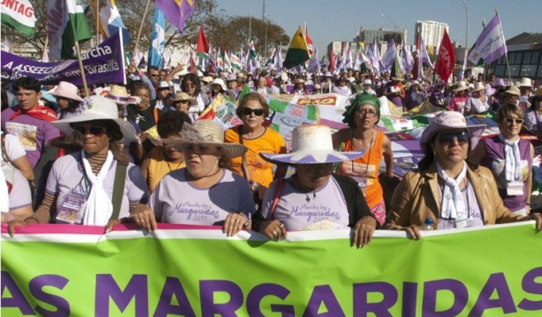 Margaridas seguem em Marcha no Dia Internacional da Mulher