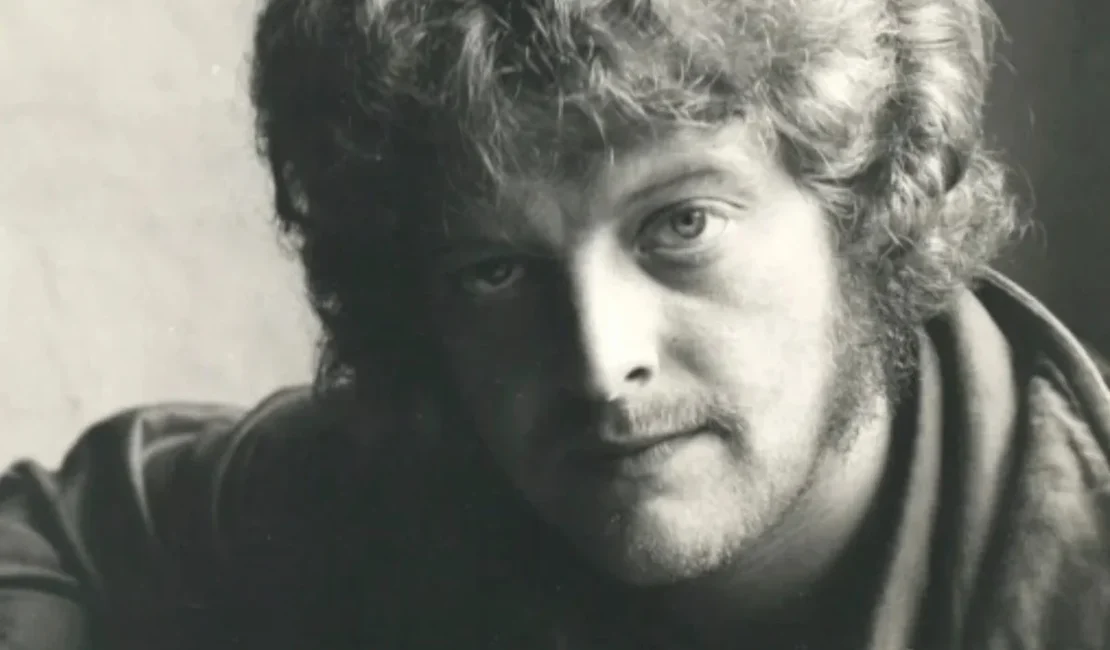 Mick Abrahams, guitarrista do Jethro Tull, morre aos 82 anos