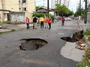 “Não tenho para onde ir, mas chuvas deixam impossível ficar”, diz moradora do Pinheiro