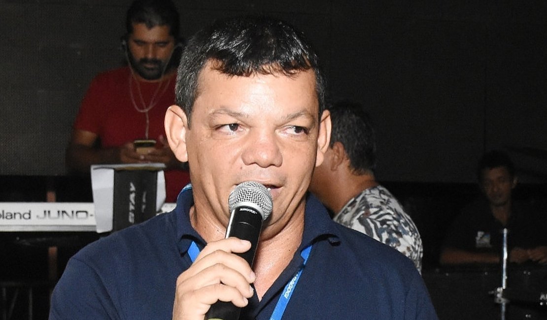 Locutor Edson Ferreira tem história na política do Litoral Norte