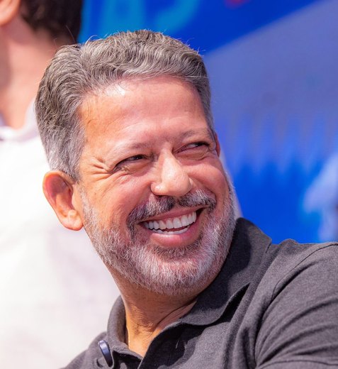Arthur Lira avança sobre Solidariedade e Podemos para chapa de JHC
