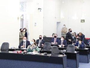 ALE aprova projeto que extingue contribuição de 14% para servidores aposentados