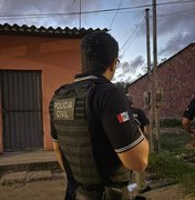 Operação prende suspeitos de homicídio e termina em confronto no Litoral Sul
