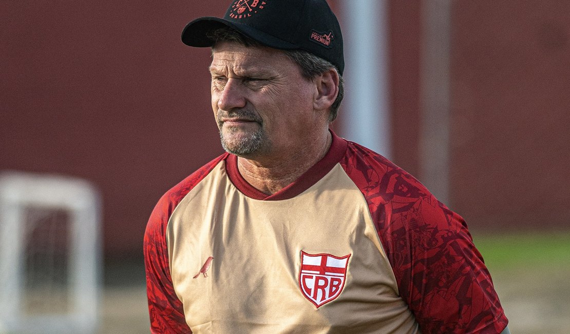 Fábio Matias comanda primeiro treinamento no CT Ninho do Galo