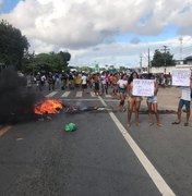 Família de criança vítima de homícidio protesta em Maceió