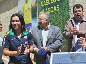 Memorial Rainha Marta é inaugurado no estádio Rei Pelé