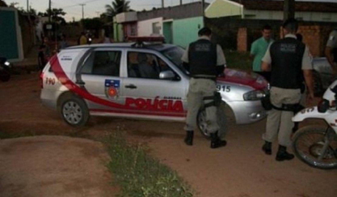 Polícia Militar recupera celulares roubados minutos após o crime ter ocorrido