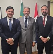 Trabalho de Arthur Lira garante avanço das obras de residencial na Barra de São Miguel