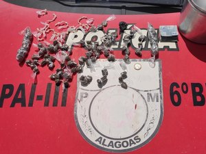 Dupla é presa por tráfico de drogas, em Matriz do Camaragibe