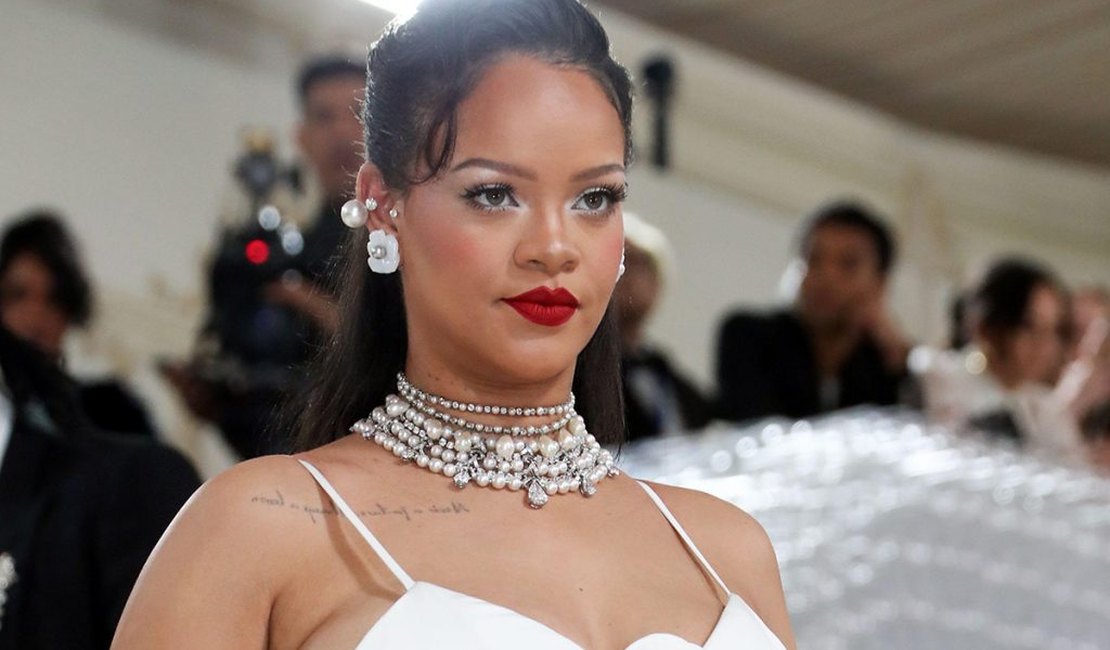 Rihanna revela ‘batalha’ que está enfrentando na segunda gravidez
