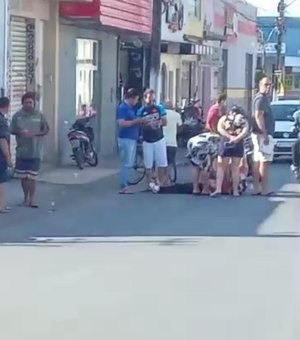 Jovem fica gravemente ferida após cair de motocicleta no bairro Eldorado, em Arapiraca