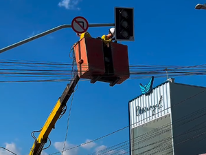 SMTT implanta mudanças no trânsito e instala novo semáforo em Arapiraca