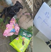 Família adota cadela abandonada com ração e pedido de desculpas em bilhete