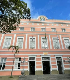 ALE aprova 14º salário para servidores da Educação em Alagoas