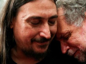 40 anos depois de ter sido sequestrado,homem reencontra família na Argentina