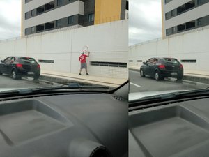 [Vídeo] Supostos torcedores do CRB são flagrados em imagens de vandalismo e ameaça