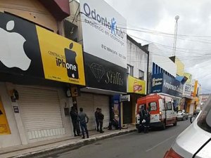 Homem sofre tentativa de homicídio nas proximidades da Panificadora Rio Branco, em Arapiraca