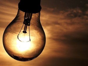 Alagoas e mais 11 estados ficam sem energia após desligamento provocado por queimadas