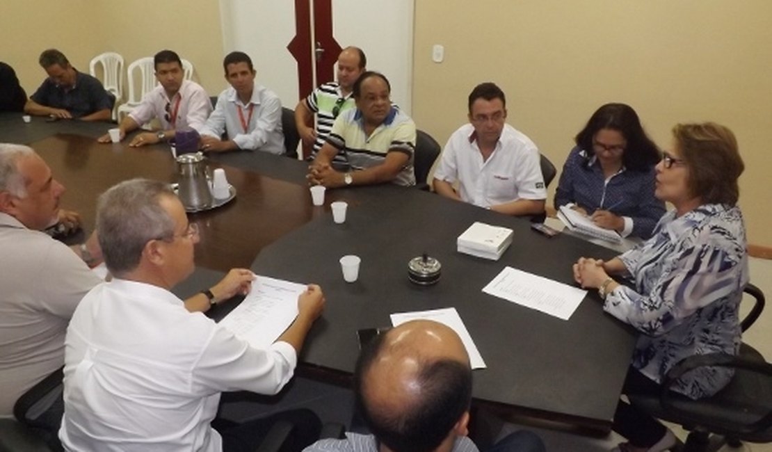 Arapiraca registra 14 quedas de energia em um mês; Célia vai apelar a ministro