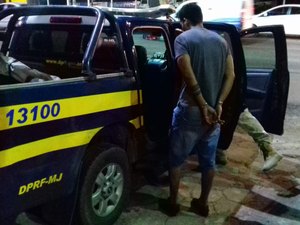 Polícia Rodoviária Federal recupera veículo com queixa de roubo em São José da Laje