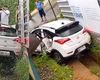 Trem atinge carro em Bebedouro e bloqueia via férrea em Maceió