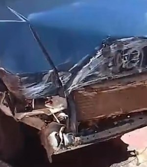 Acidente entre carro e ambulância é registrado em Viçosa