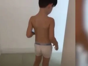 Empregada diz que mãe dava remédios para tratar ansiedade de Henry