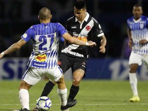Richard lamenta empate: 'Não é hora de dar desculpas. Vamos trabalhar'