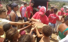 Alagoas Motos distribui alimentos e brinquedos para famílias carentes em Arapiraca