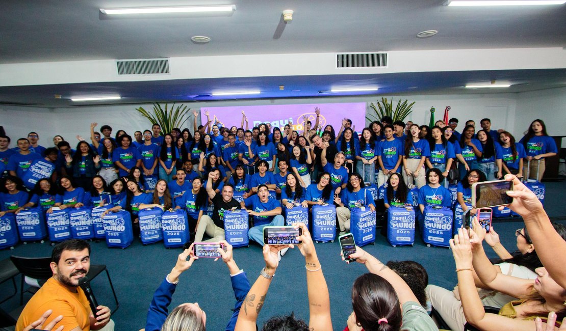 Daqui pra o Mundo: estudantes selecionados para o programa embarcam neste sábado (9)