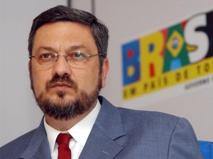 Polícia Federal pede indiciamento de Palocci e mais cinco pessoas