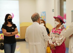 Tereza Nelma faz visita ao Hospital de Câncer em SP e anuncia nova unidade em Delmiro Gouveia