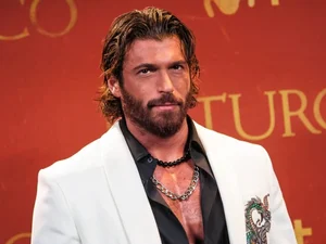 Galã turco, Can Yaman desabafa após ser detido em operação antidrogas