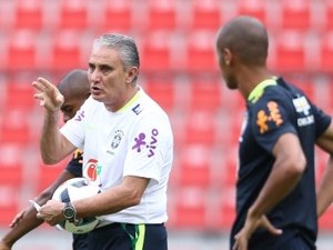 Com Willian no lugar de Neymar, Brasil está definido para enfrentar Venezuela
