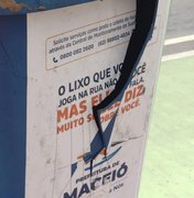 Cerca de vinte papeleiras são destruídas por ação de vândalos, em Maceió