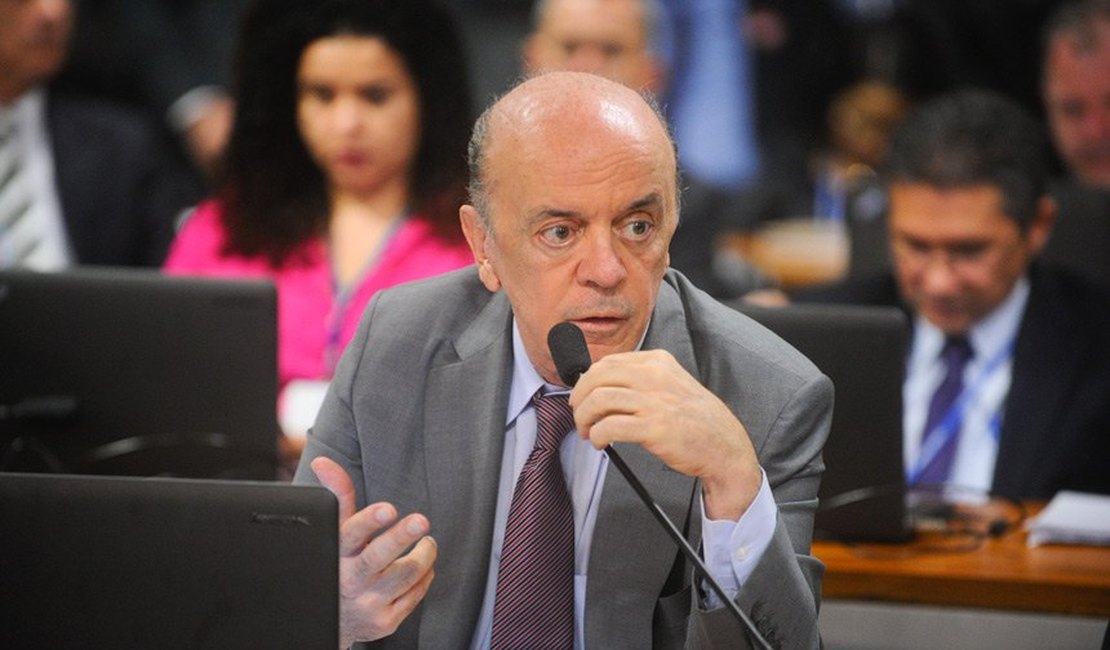 Senador José Serra é internado com Covid-19 em SP