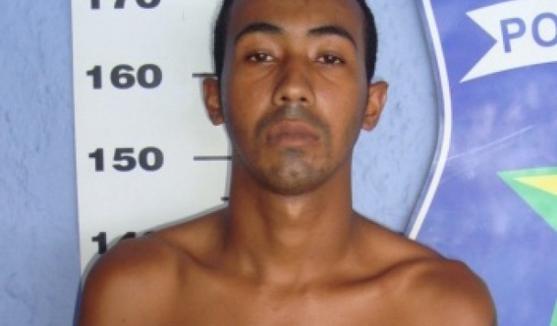 Homem é preso após assaltar farmácia em Maceió
