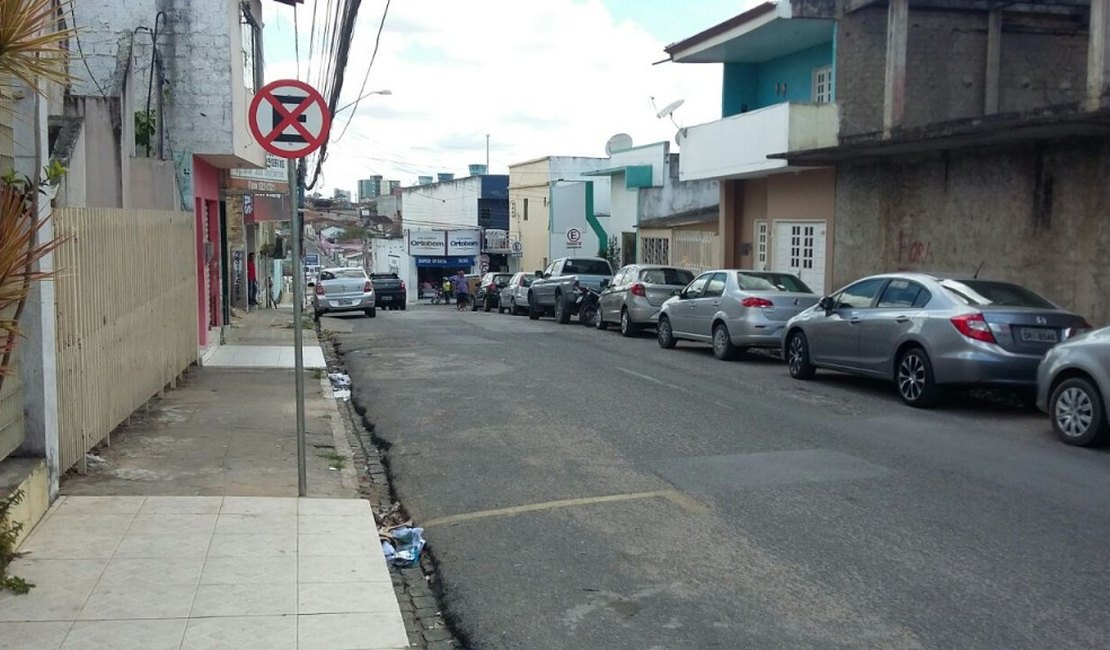 SMTT unifica estacionamento na Rua Monsenhor Macêdo, no Centro 
