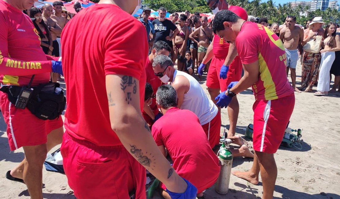 Homem morre afogado na Praia da Pajuçara, em Maceió