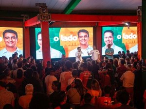 Dr JHC inaugura ‘Espaço Lado Bom’ em Maceió