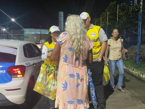 Ronda no Bairro encaminha idosa para abrigo de Maceió